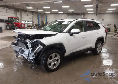 2019 Toyota Rav4 Xle из США, поврежденный, VIN JTMP1RFV0KD026807